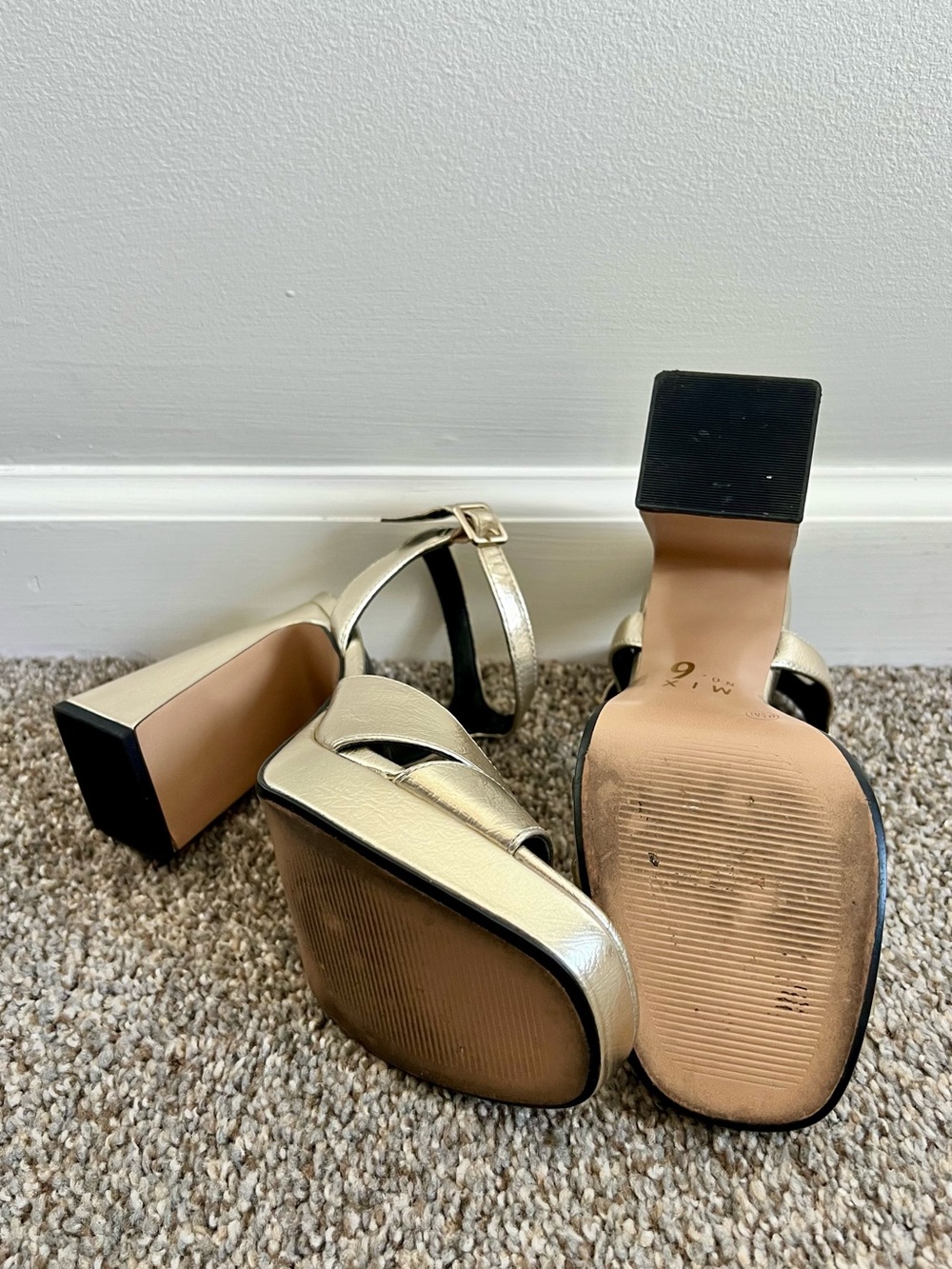 Mix No. 6 Metallic Gold Platform Ankle-Strap Block Heels - Picture 4 of 7